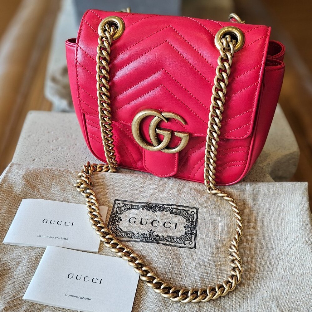 Gucci GG Marmont Mini Red Matelassé Leather Shoulder Bag with Chain Strap New